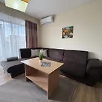 Kamelia * Slăntjev Brjag